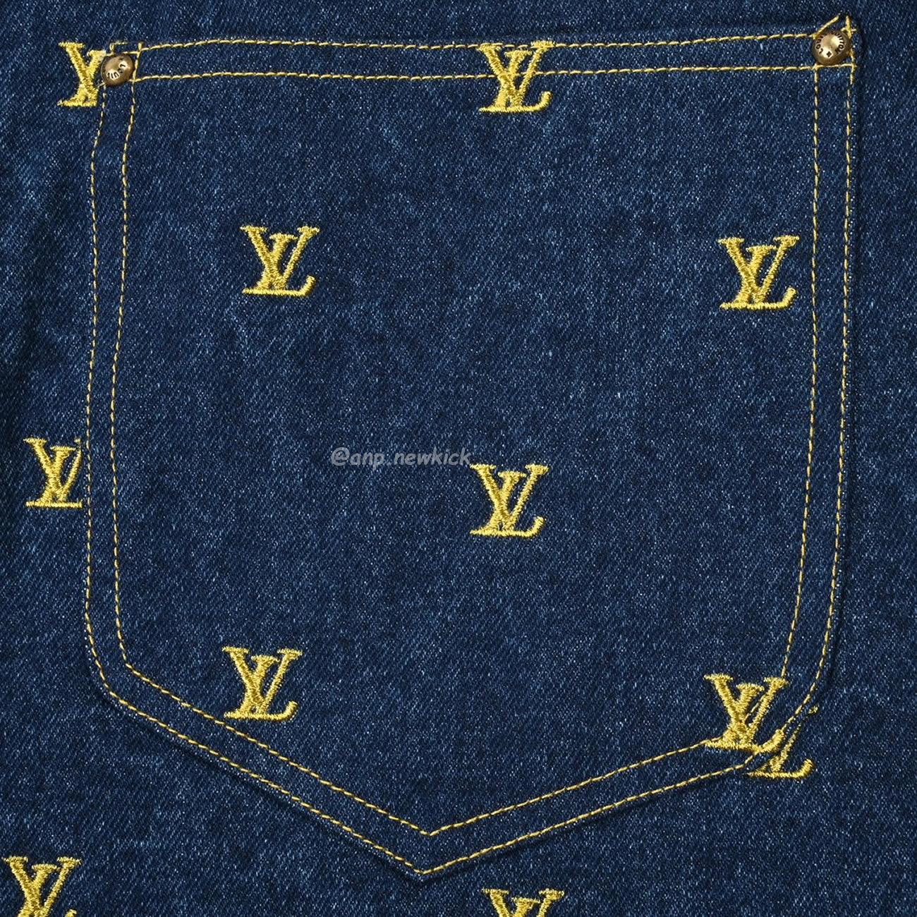 Louis Vuitton Embroidered Logo Denim Shorts (6) - newkick.app